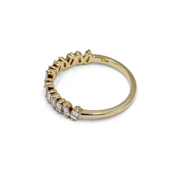 14ky .50ctw Baguette Diamond Scatter Band