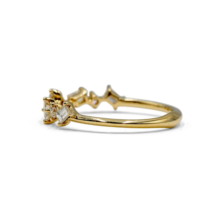 14kyg .32ctw Baguette & .11ctw Rounds Scatter Diamond Band
