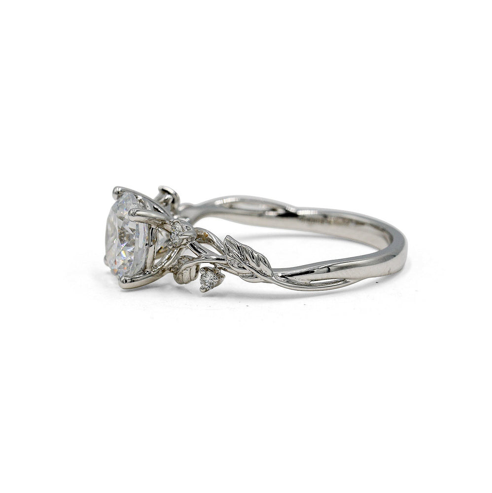 14kw .10ctw Diamond Double Leaf Ring