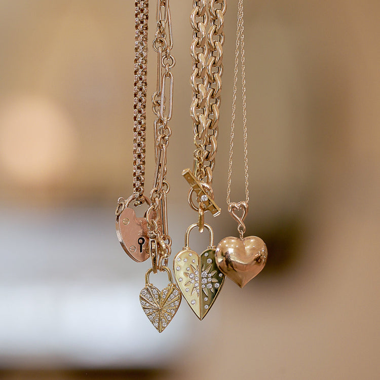 9ct Vintage Heart Lock With 28