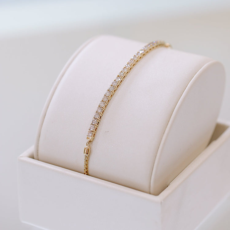 14kw 1.50ctw Bolo Lab-Grown Diamonds Bracelet