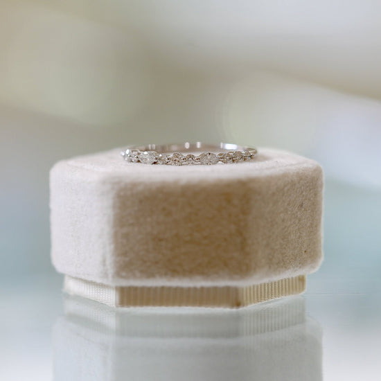 14kw .30ctw Shared Prong Diamond Band