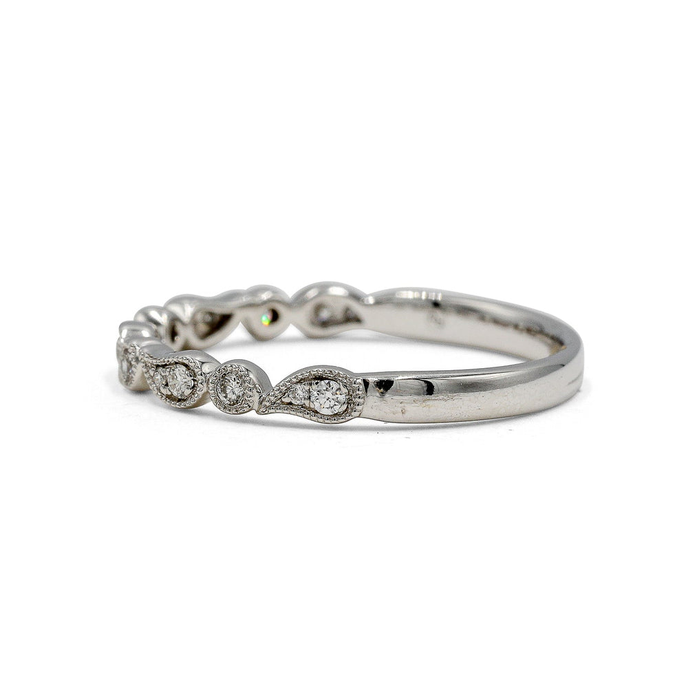 14kw .13ctw Paisley Diamond Band
