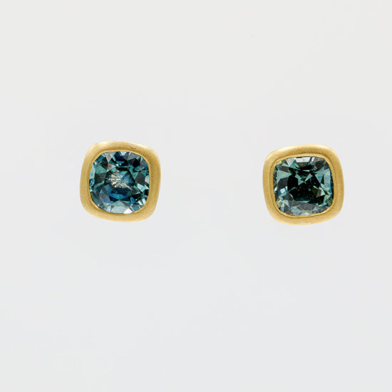 18ky 1.55ctw Montana Sapphire Cushion Bezel Earrings
