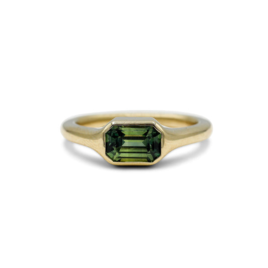 14ky 1.73ct Teal Sapphire East West Signet Ring