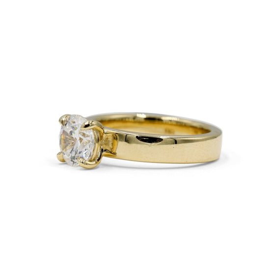 14ky Round Diamond Flat Band Solitaire Ring
