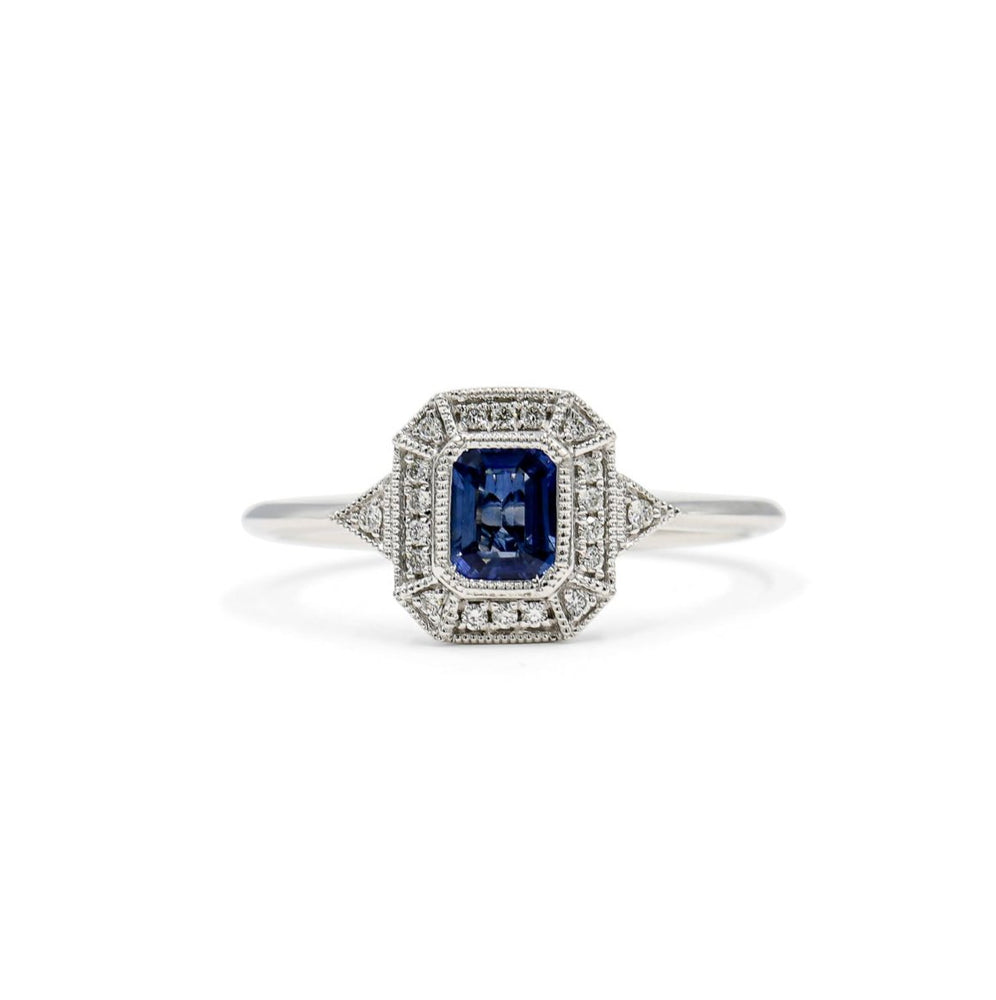 14kw .47ct Sapphire Vintage Inspired Bezel Halo