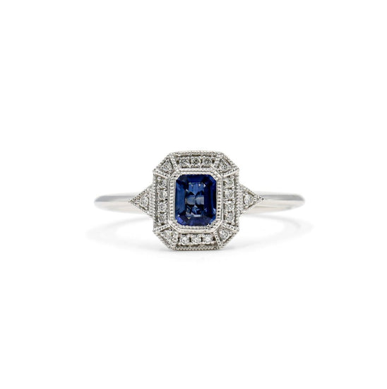 14kw .47ct Sapphire Vintage Inspired Bezel Halo