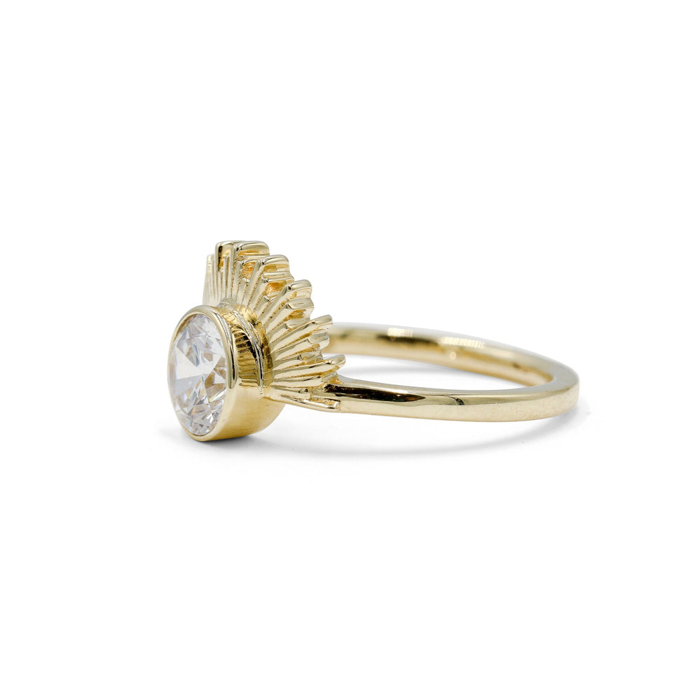 14ky Round-Brilliant Golden Sunray Diamond Ring