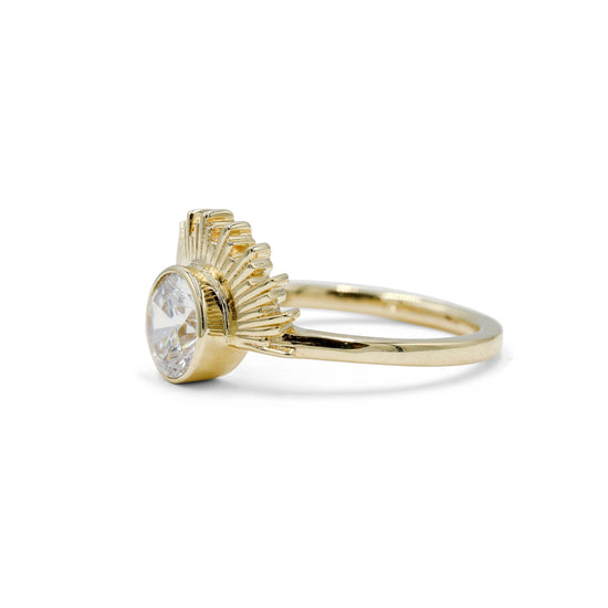 14ky Round-Brilliant Golden Sunray Diamond Ring