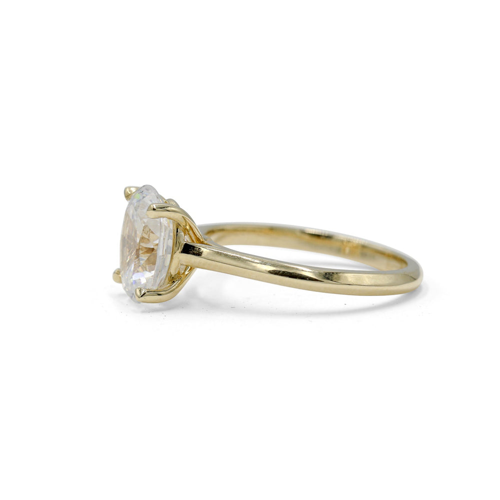 14ky Knife-Edge Oval-Cut Diamond Cathedral Ring