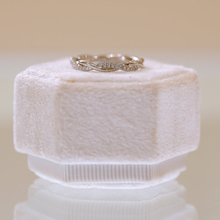 Platinum .10ctw Single Pave Lab Diamond Twist