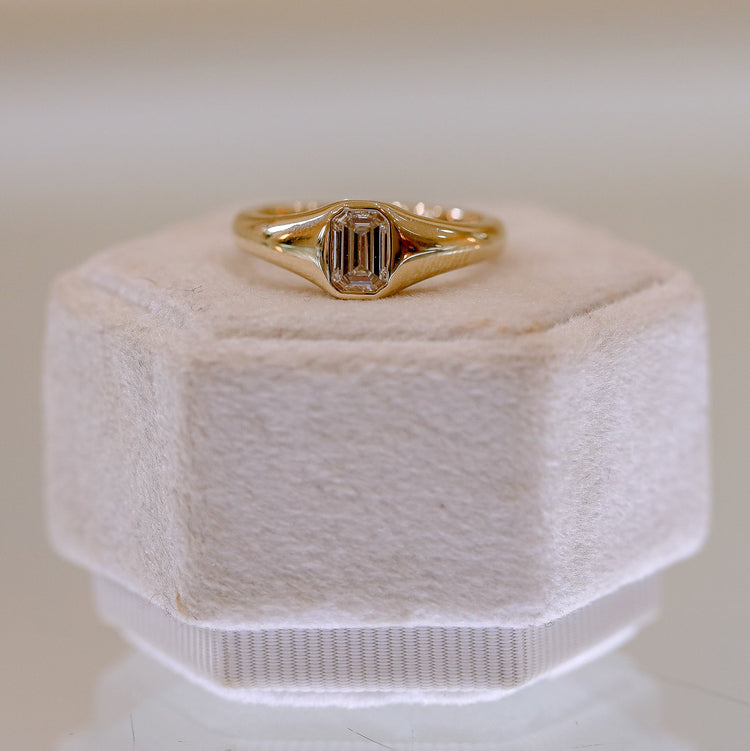 14ky .60ct Emerald-Cut Flush Set North-South Signet Ring