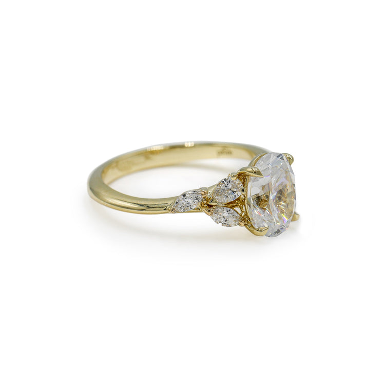 14ky .37ctw Oval & Marquise Diamond Ring