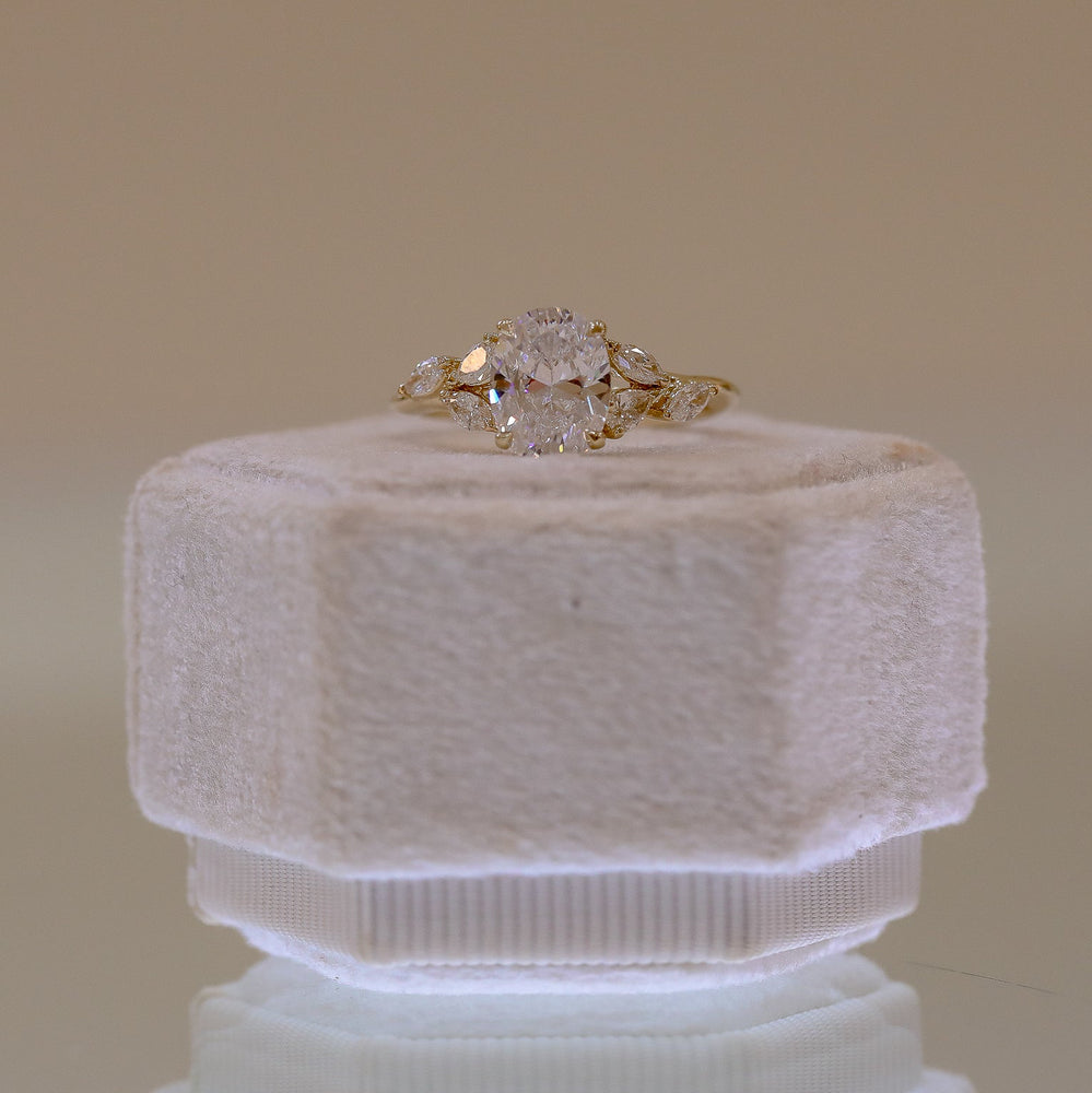 14ky .37ctw Oval & Marquise Diamond Ring