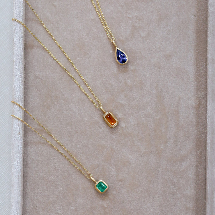 18ky .46ct Emerald-Cut Emerald Bezel Pendant