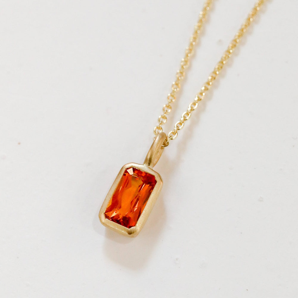 18ky 1.07ct Radiant Spessartite Bezel Pendant