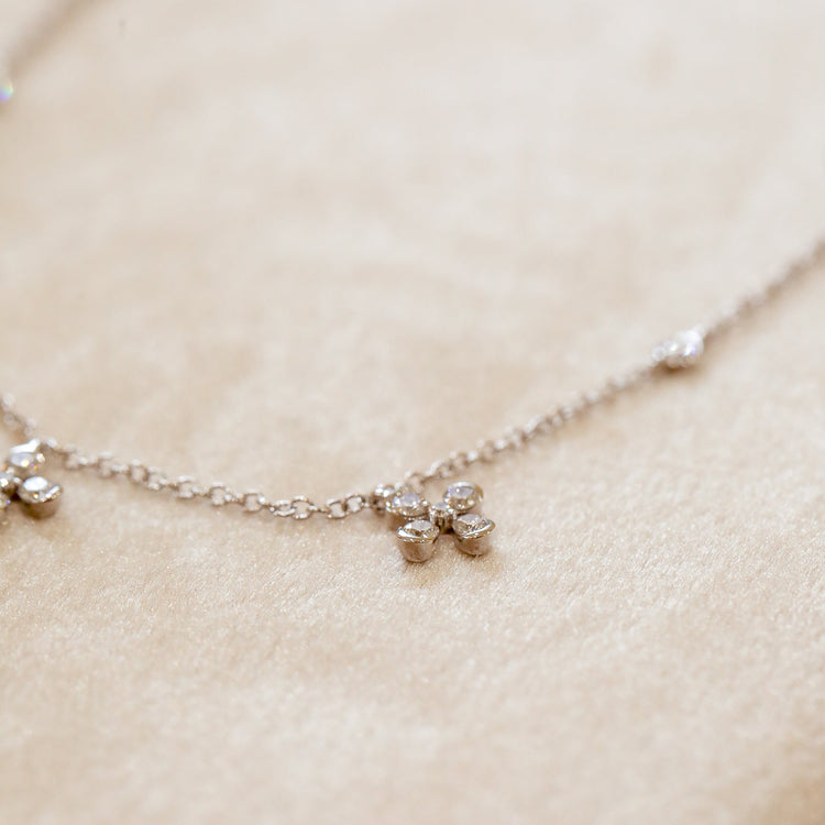 14kw .47ctw Diamond 3 Flower Necklace