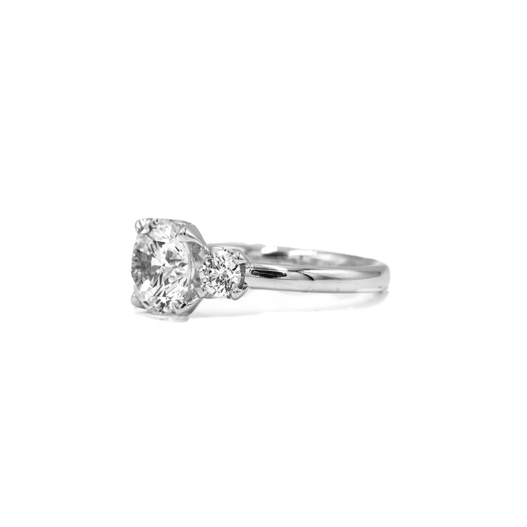 18kw 3-Stone Round Butter-Cup Diamond Ring