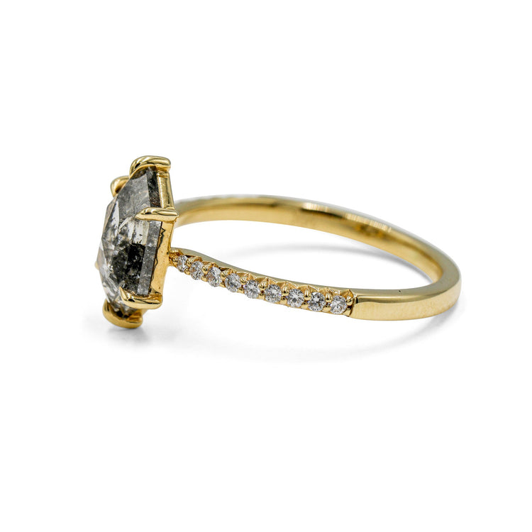 14ky 1.70ct Hexagon Salt & Pepper 