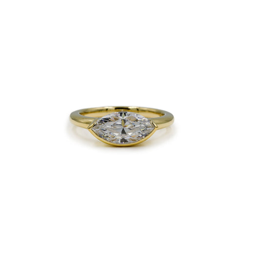 14ky East-West Marquise Semi-Bezel Diamond Ring