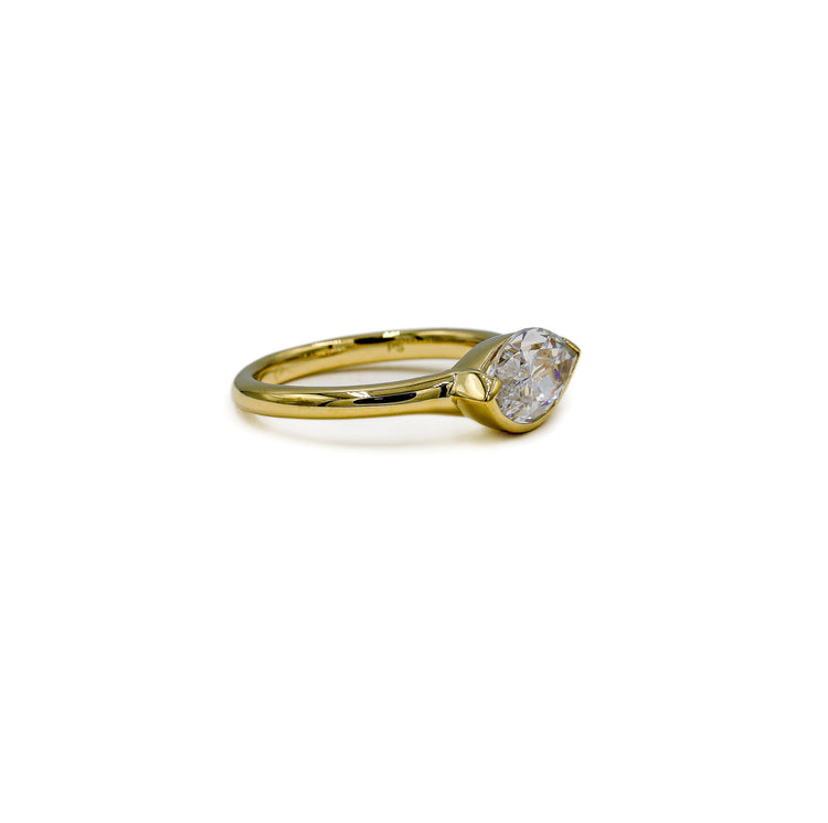 14ky East-West Marquise Semi-Bezel Diamond Ring