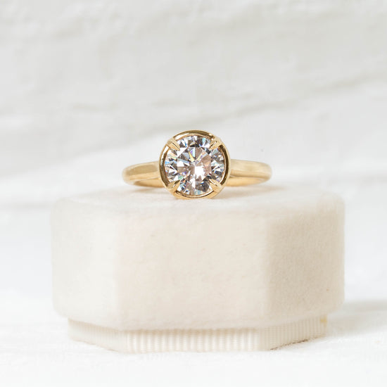 14ky Round Hidden Halo Bezel Diamond Ring