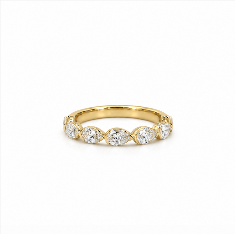 14ky 1.15ctw East-West Pear Lab Diamond Band