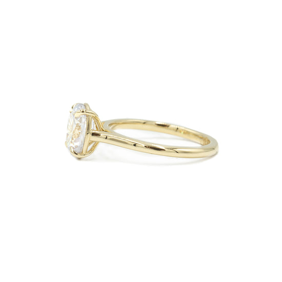 14ky Oval-Cut Cathedral Diamond Ring