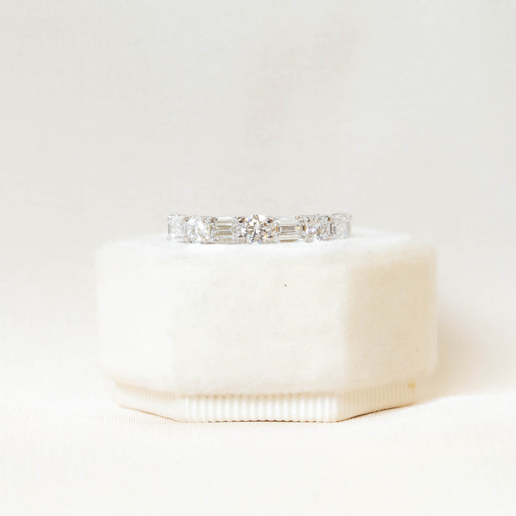 14kw 1.53ctw Round & Emerald-Cut Lab-Grown Diamond Band