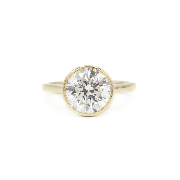 14ky Round Brilliant-Cut Diamond Bezel Ring