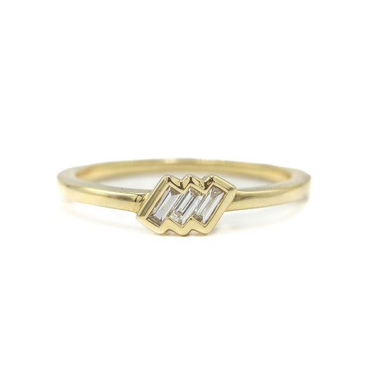 14ky 3-Stone Baguette Diamond Ring
