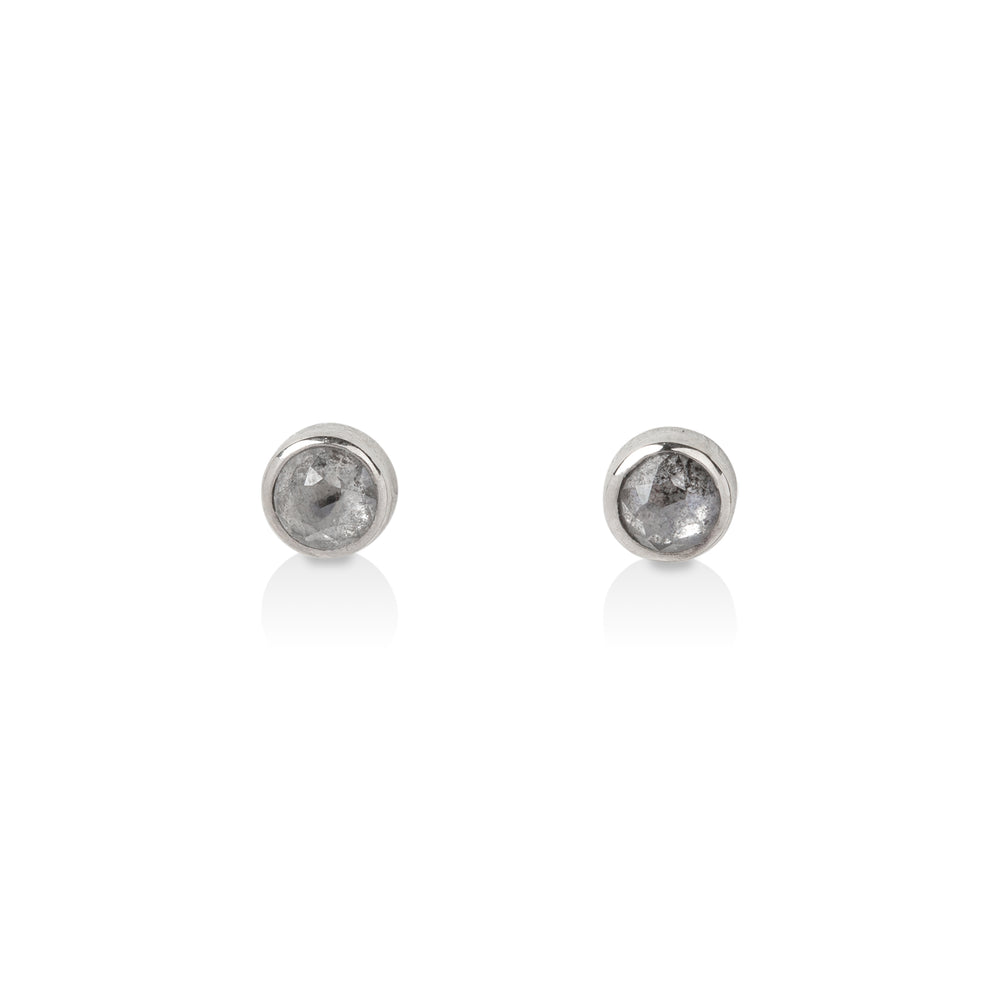 14kw .29ctw salt & pepper bezel stud earrings