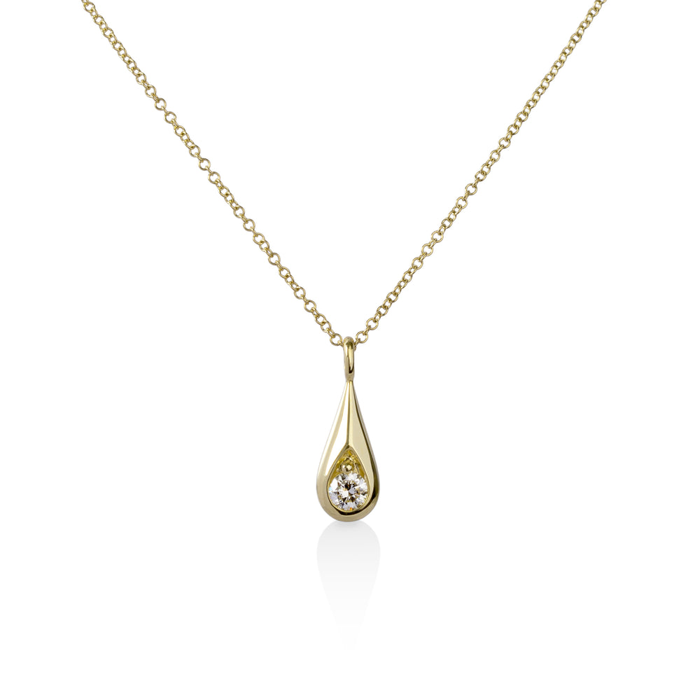 14ky .20ct Round Diamond Pear Drop Necklace
