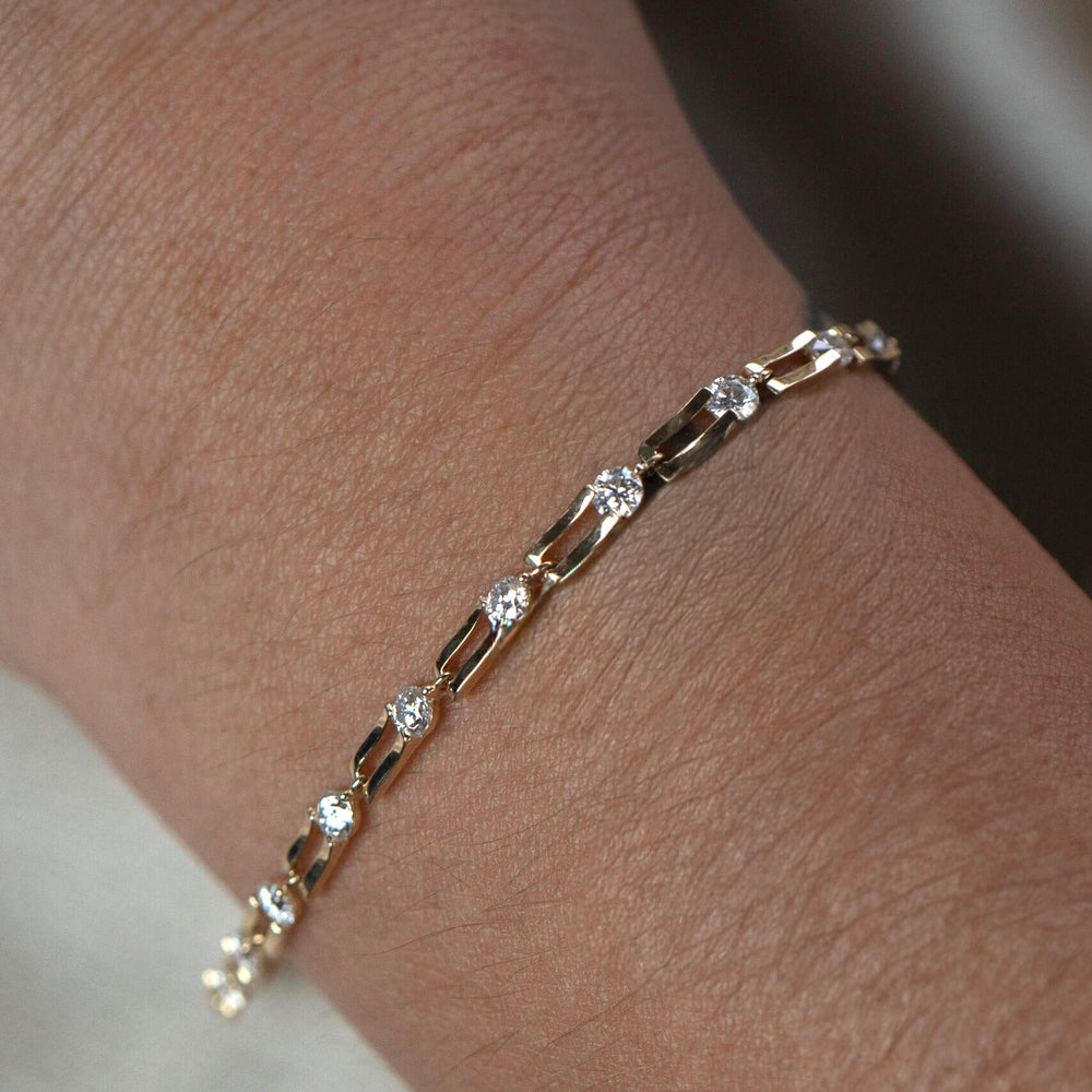 14ky 2.5ctw Axis Diamond Tennis Bracelet
