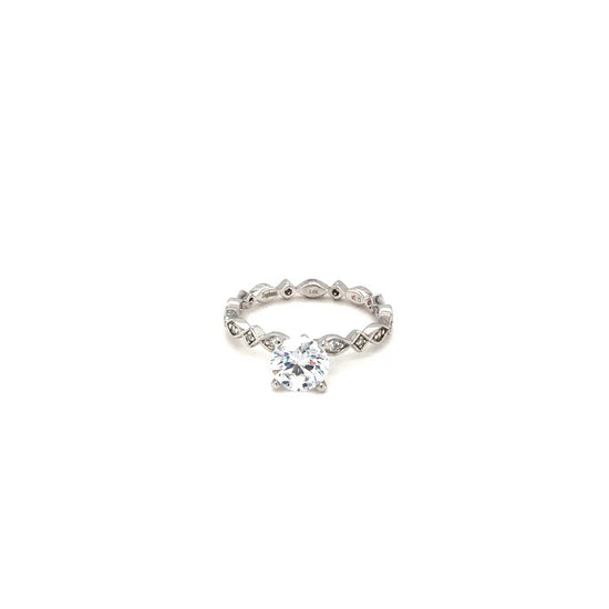 Vintage-Inspired Solitaire Alternating Ring