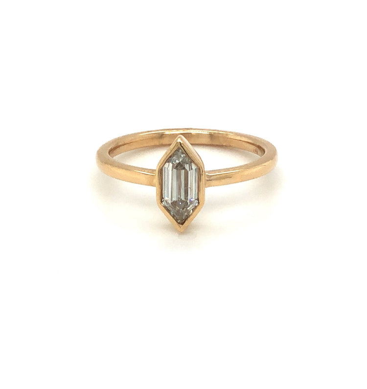 .69ct “Chloe