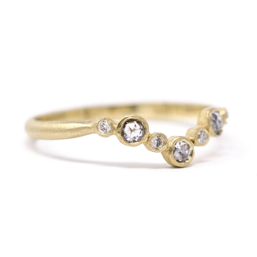 Salt + Pepper Diamond V-Shaped Band