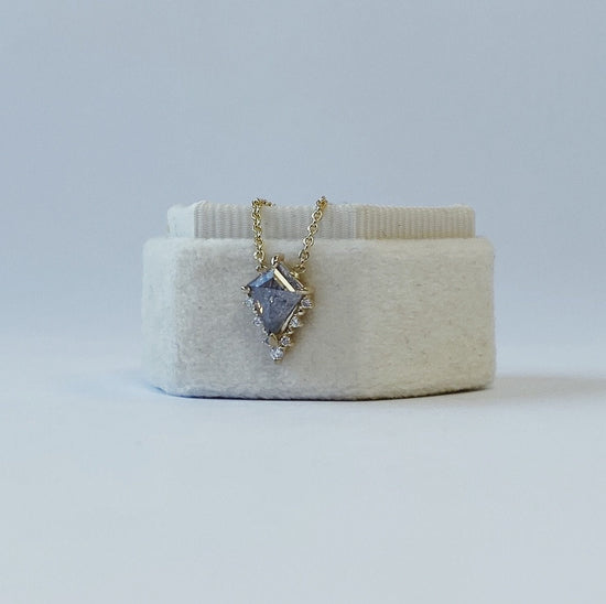 0.91ct 14ky Kite “Rae" Necklace